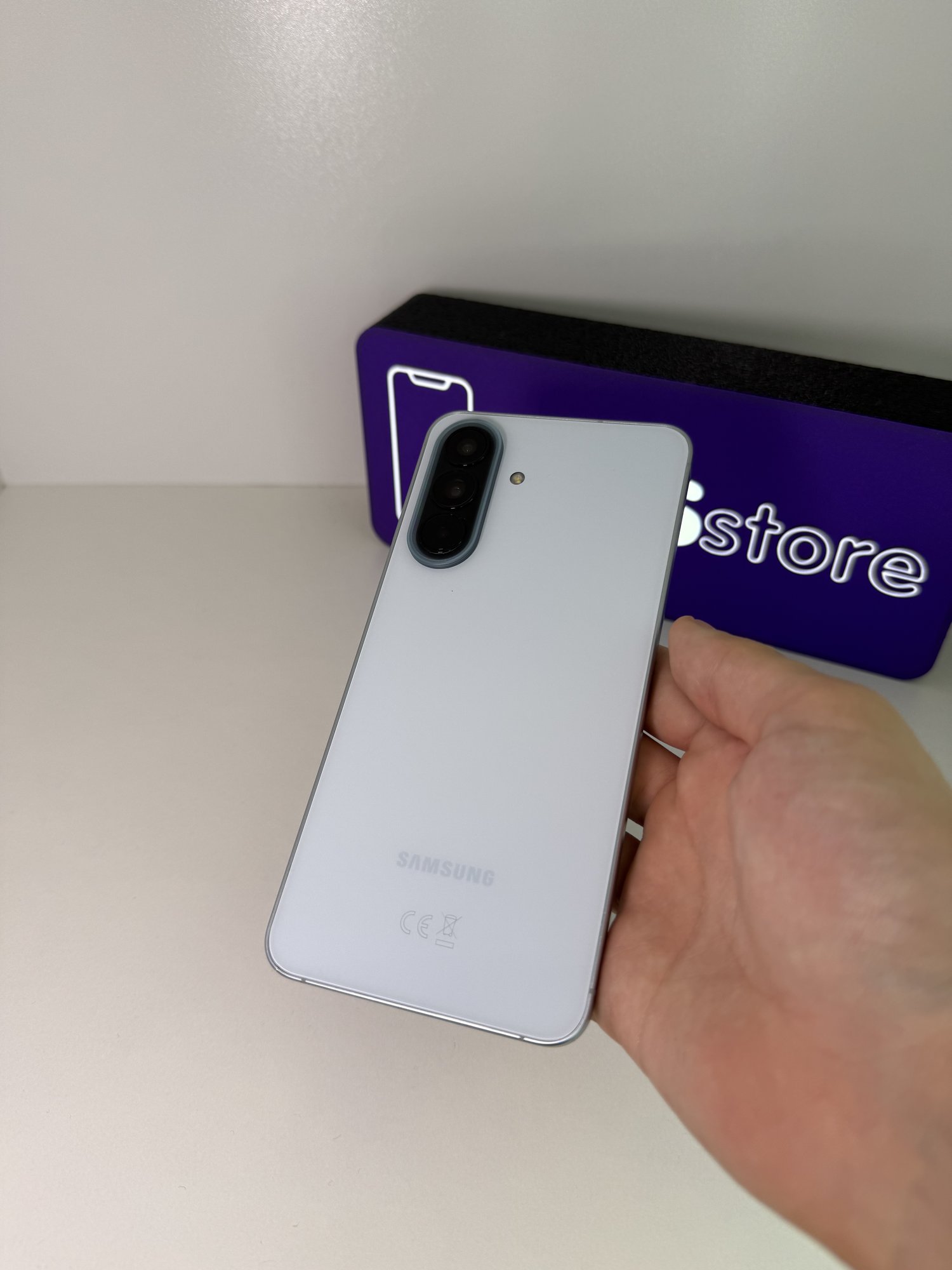 Samsung A57 5G iceblue 8/256 ГБ — 18 500 грн