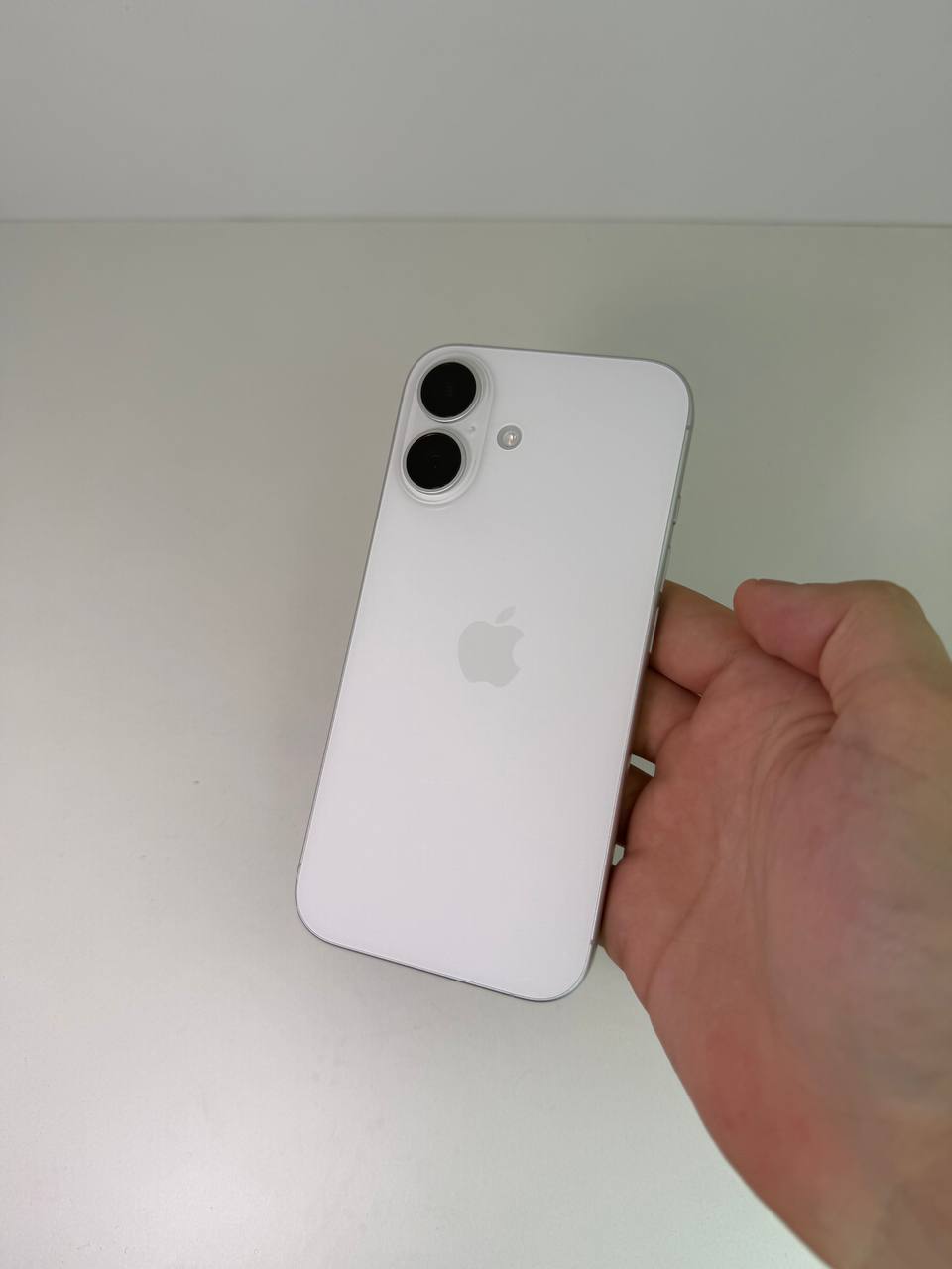 Iphone 16 128 ГБ — 24 000 грн