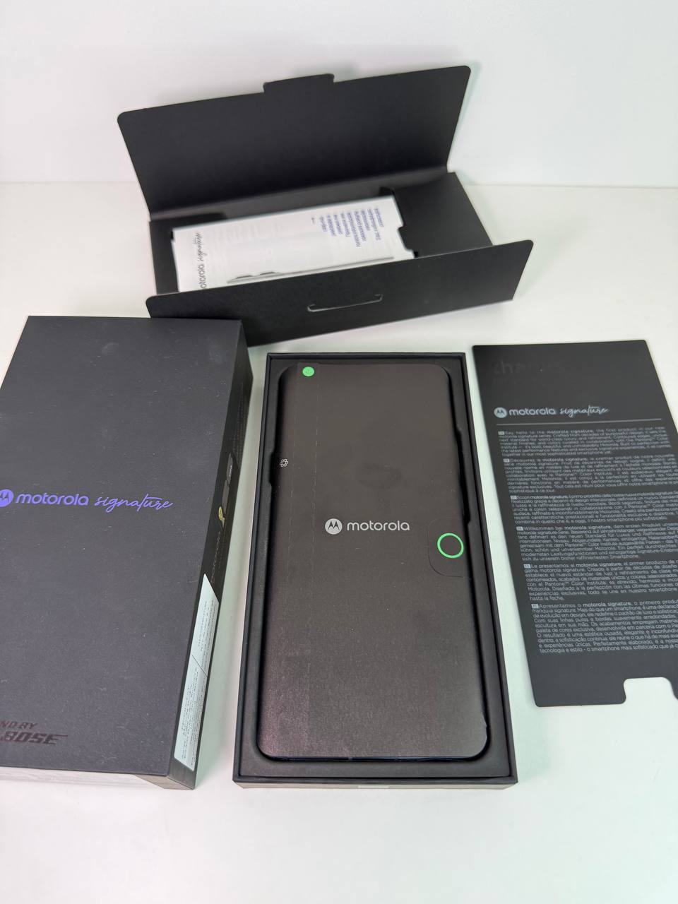 Motorola Signature 12/512 ГБ — 34 500 грн