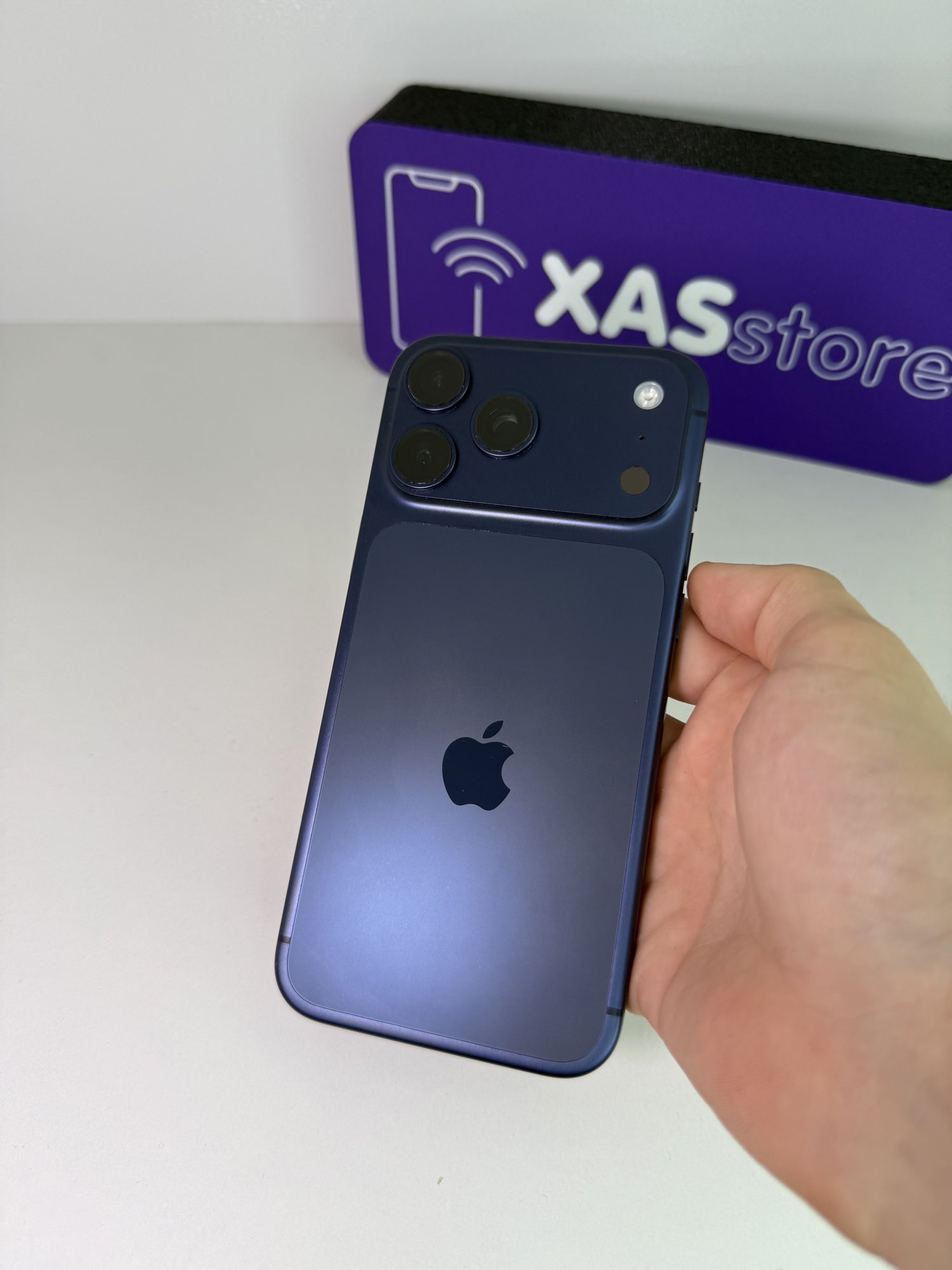 Iphone 17 Pro Max blue 256 ГБ — 57 500 грн