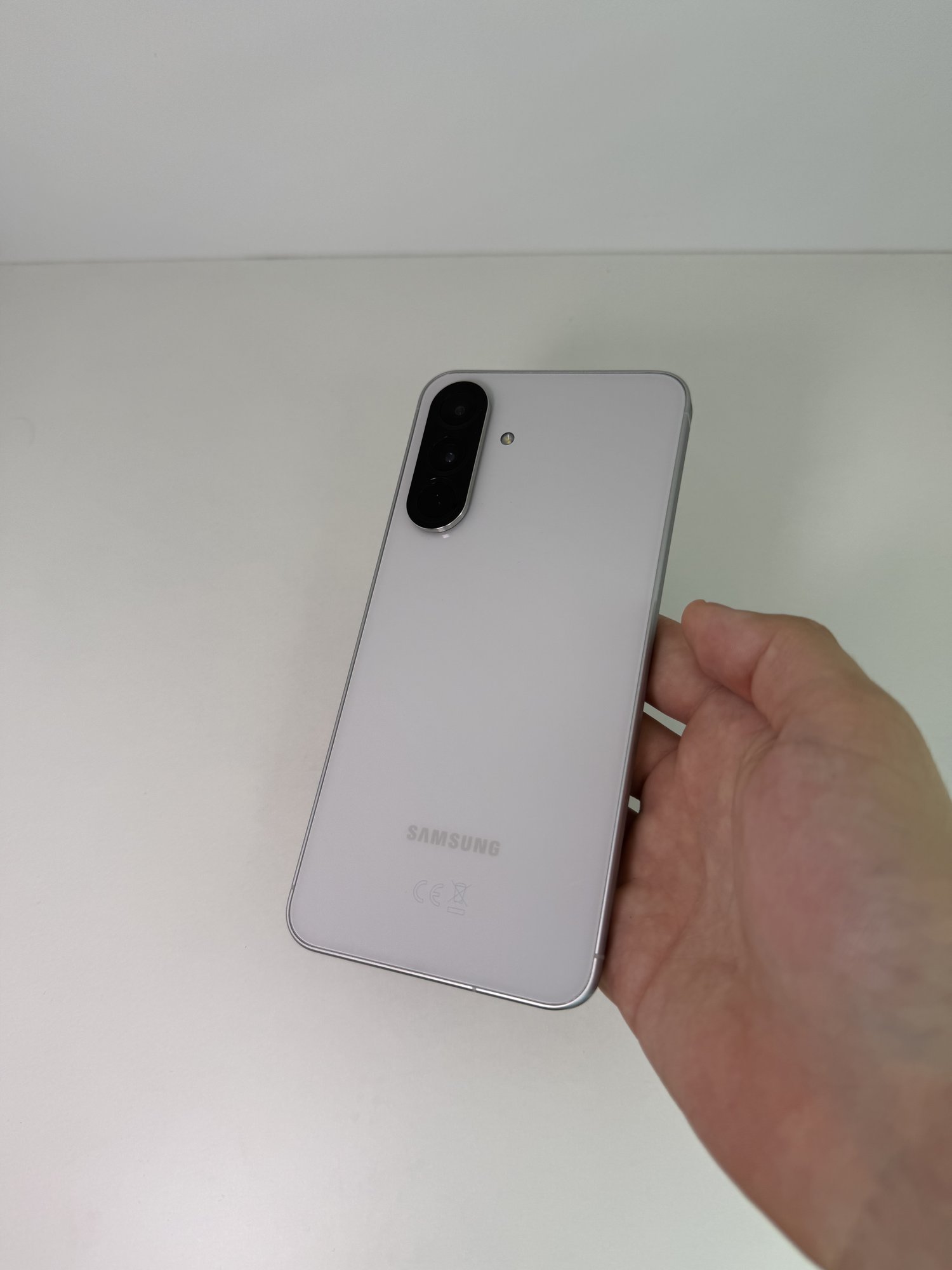 Samsung A56 5G 8/256 ГБ — 11 750 грн