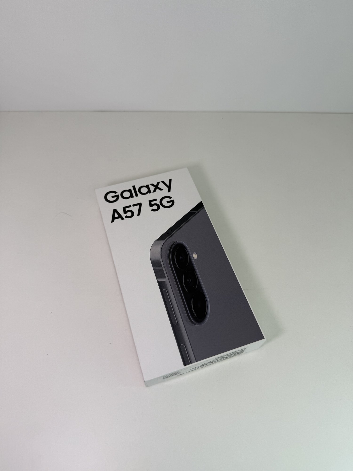 Samsung A57 5G 8/256 ГБ — 20 000 грн