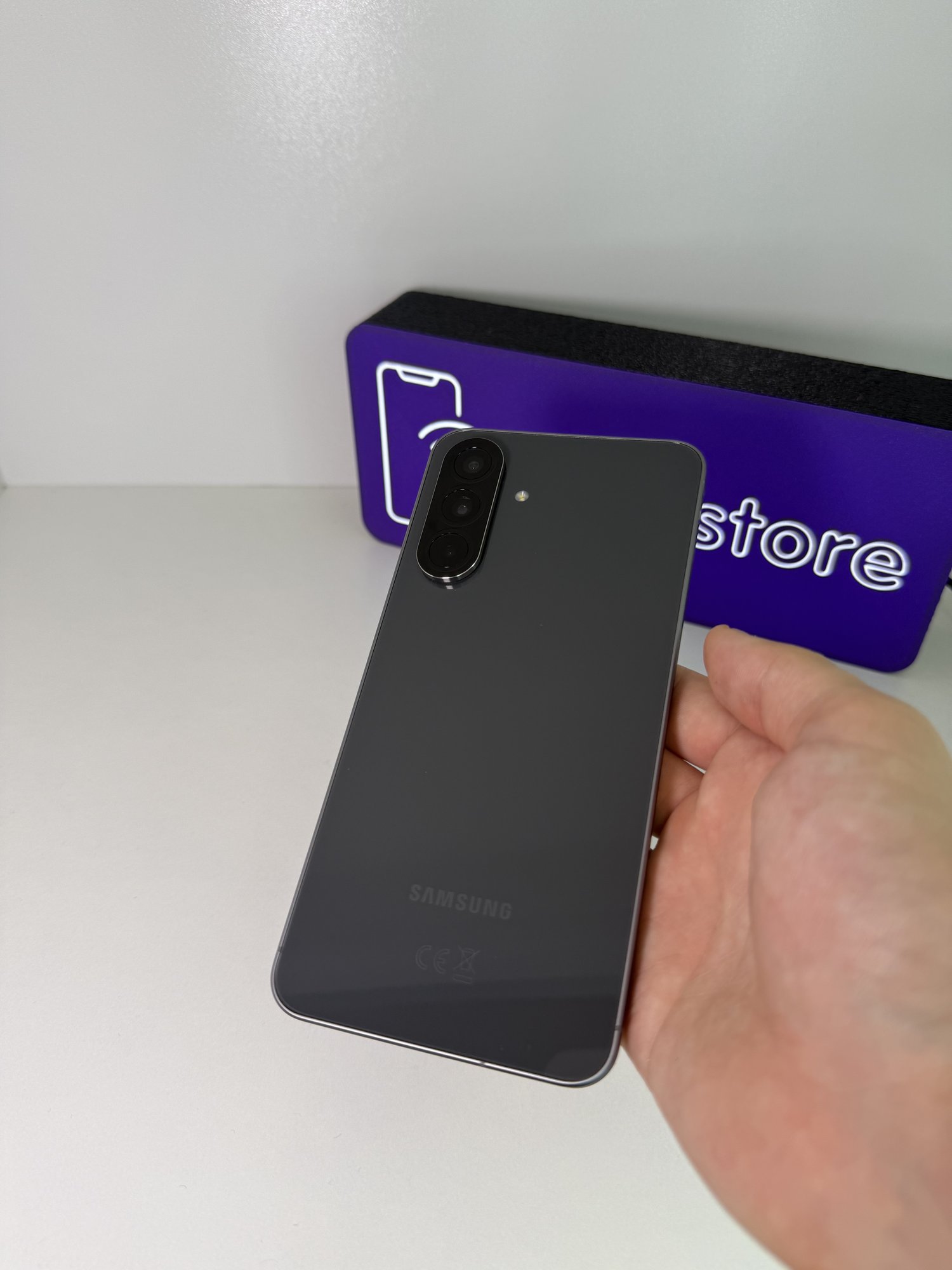 Samsung A56 5G black 8/256 ГБ — 13 500 грн
