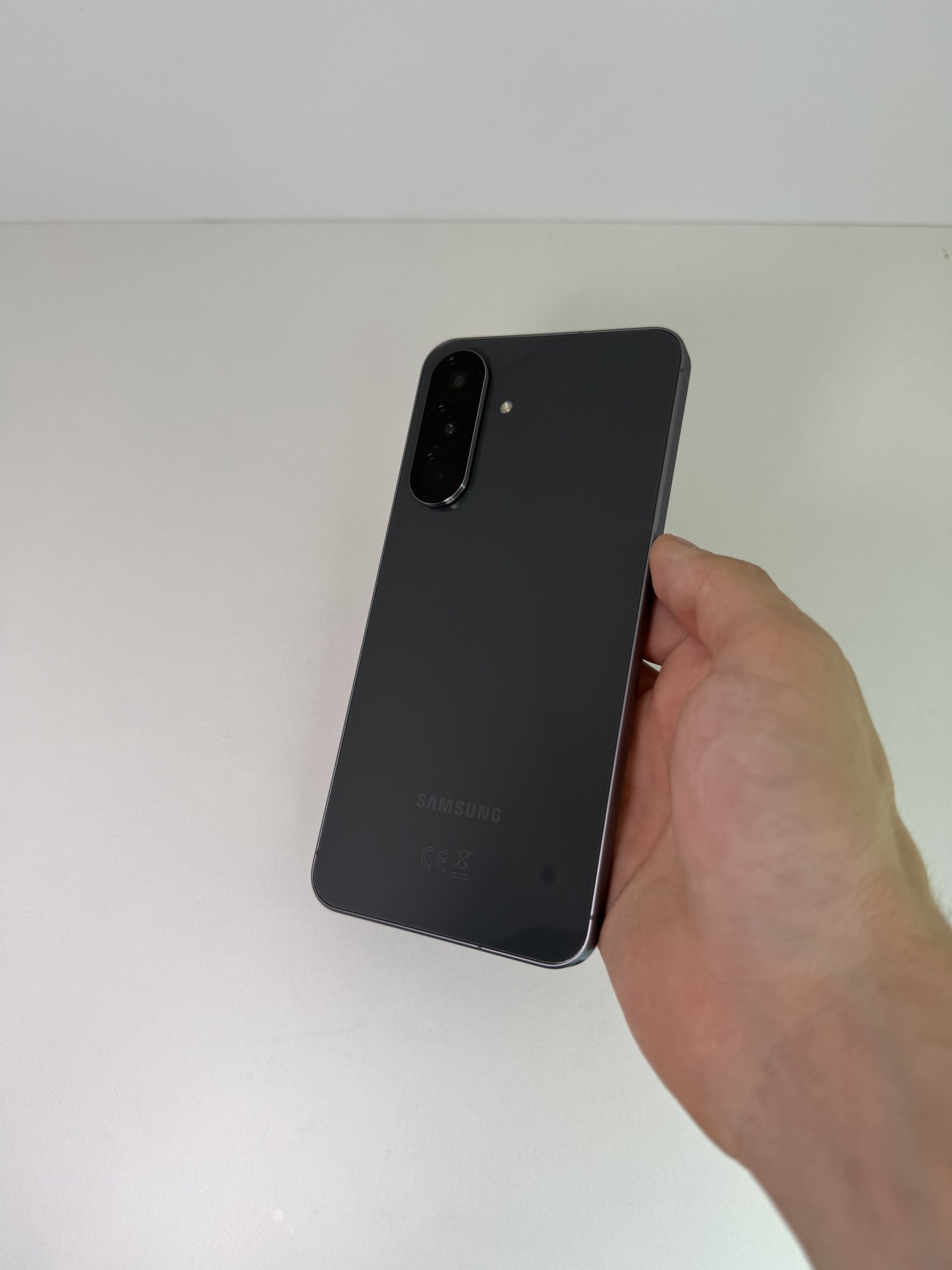 Samsung A56 5G 8/256 ГБ — 12 000 грн