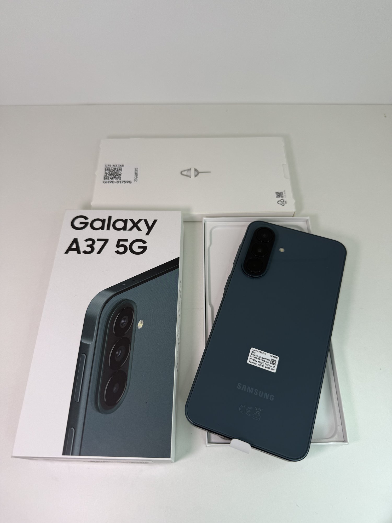 Samsung A37 5G 6/128 ГБ — 14 000 грн