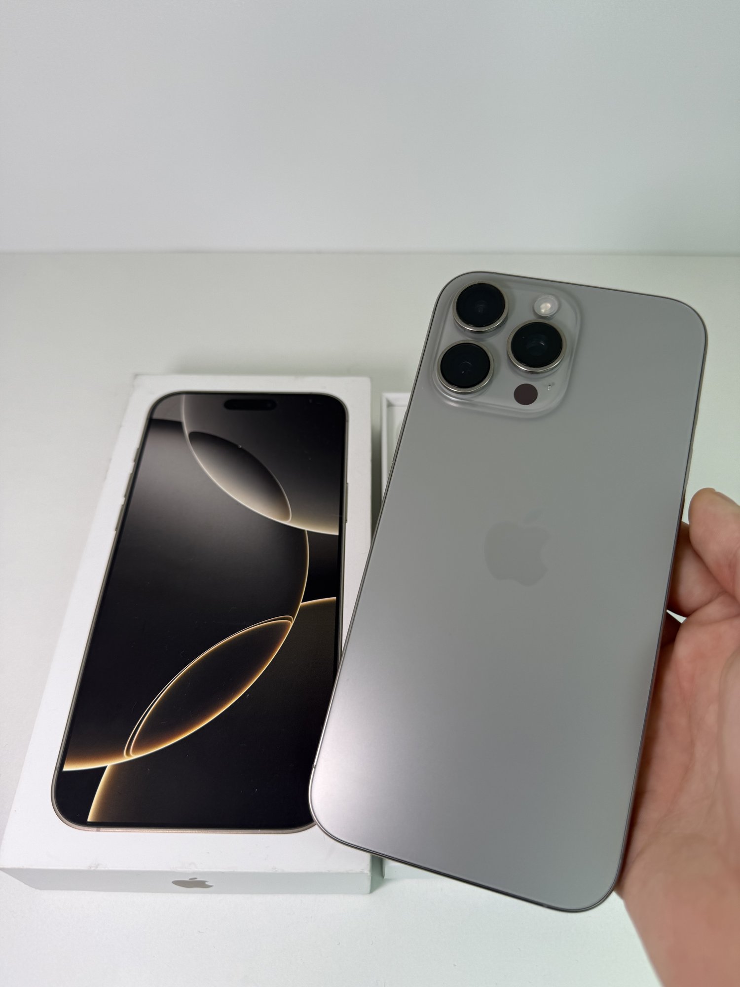 Iphone 16 Pro Max 256 ГБ — 40 000 грн