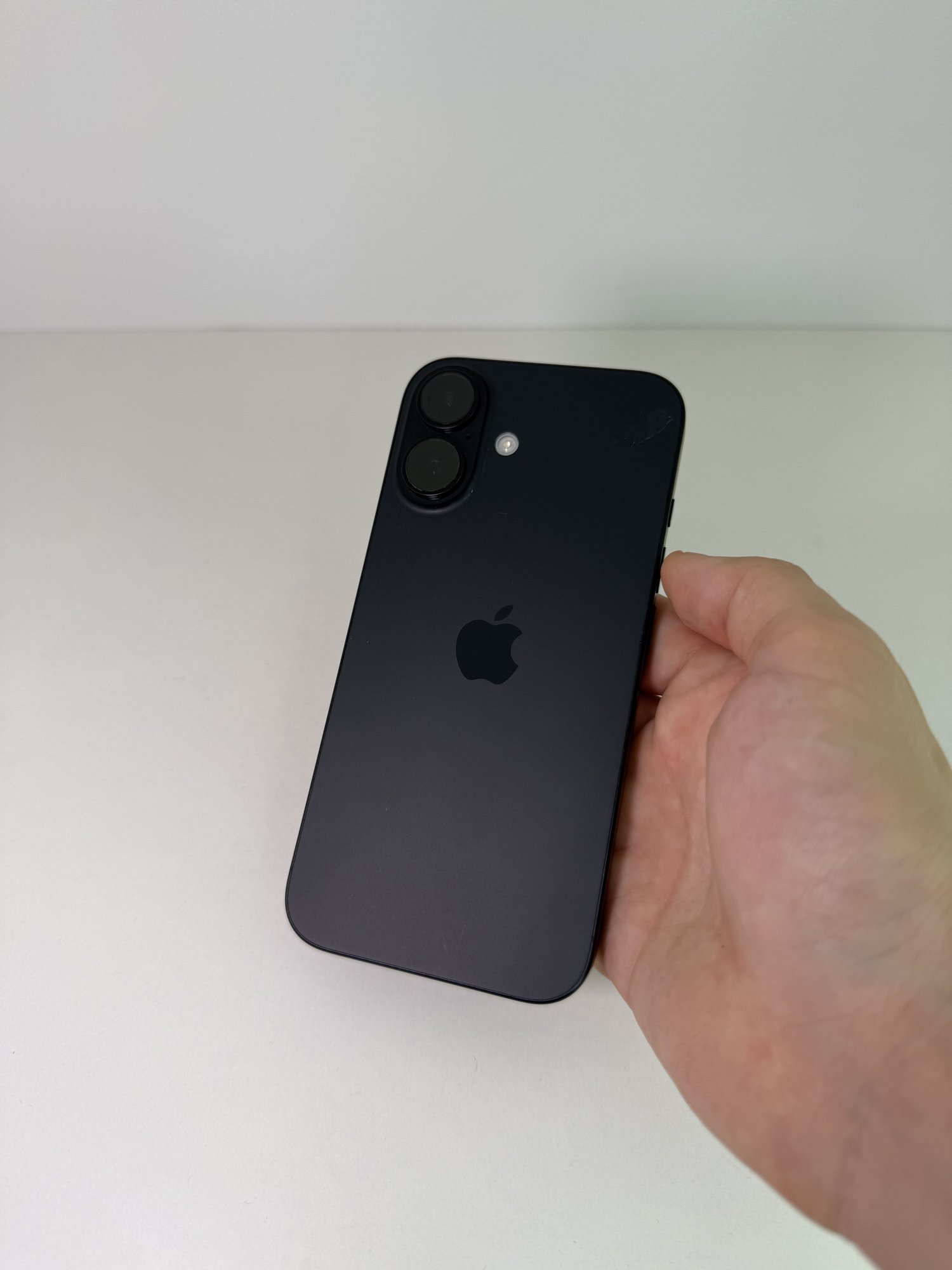 Iphone 16 128 ГБ — 26 500 грн