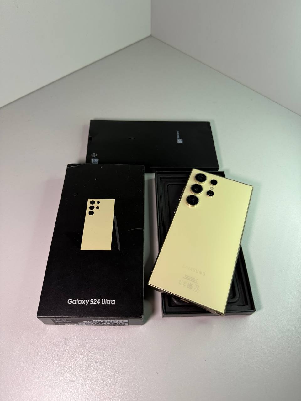 Samsung S24 Ultra 12/256 ГБ — 27 500 грн
