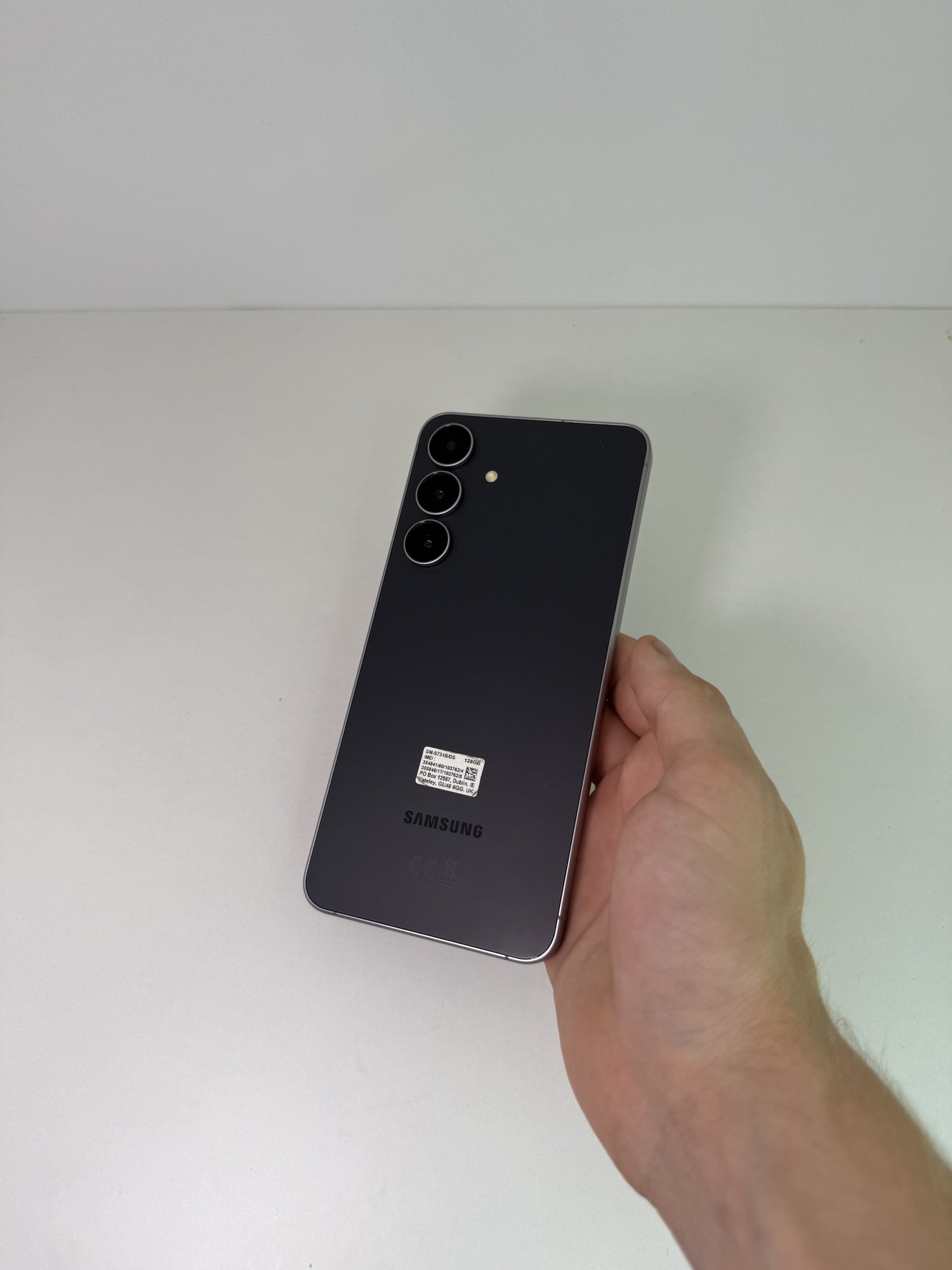 Samsung S25 FE 8/128 ГБ — 17 500 грн