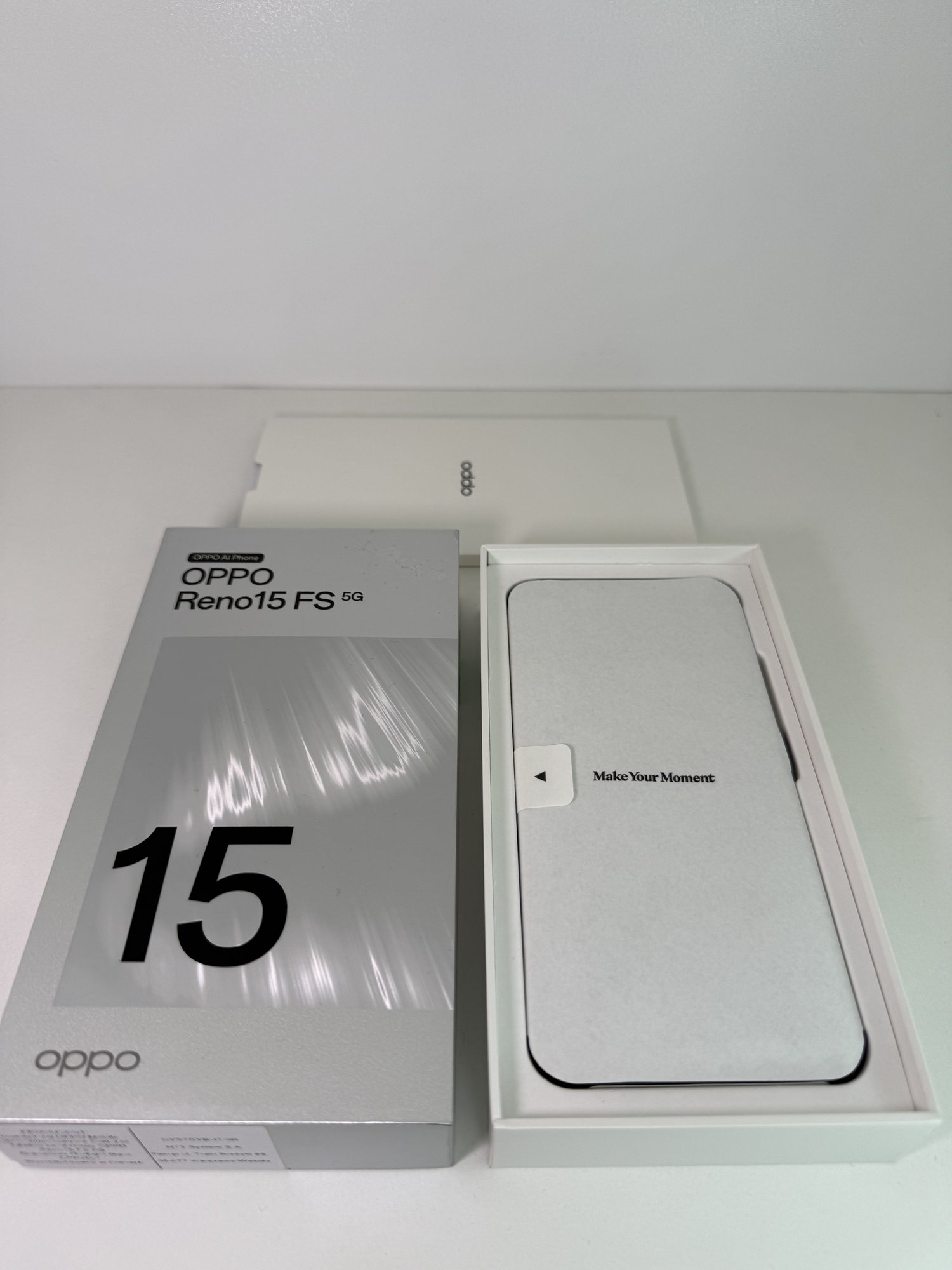 Oppo reno15 FS 5G 8/512 ГБ — 17 000 грн