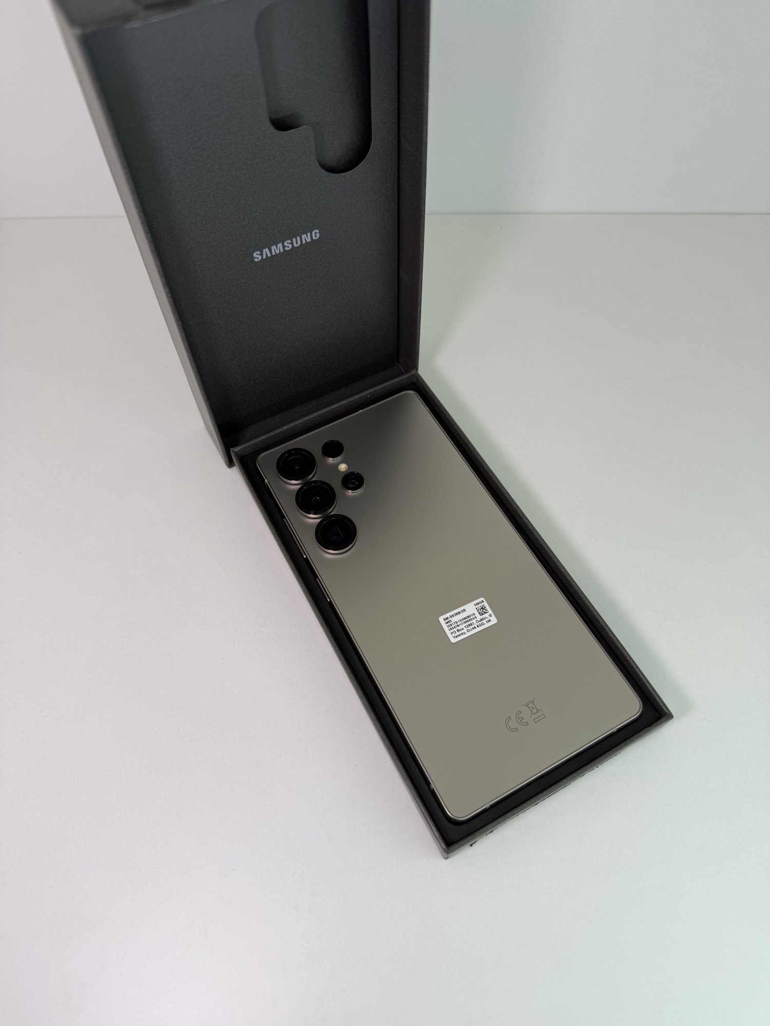 Samsung S25 Ultra 12/256 ГБ — 37 500 грн