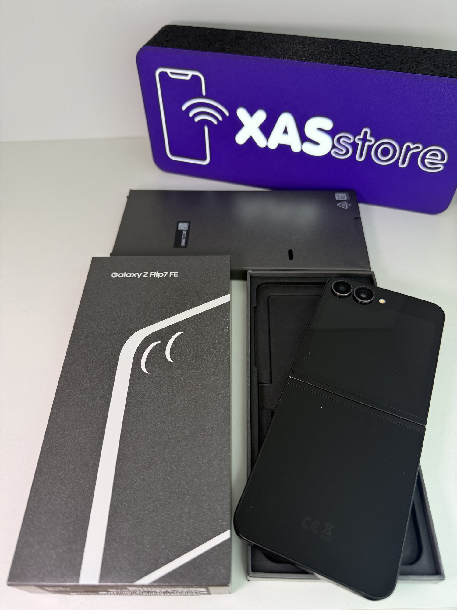 Samsung Z Flip 7 FE 8/128 ГБ — 20 000 грн