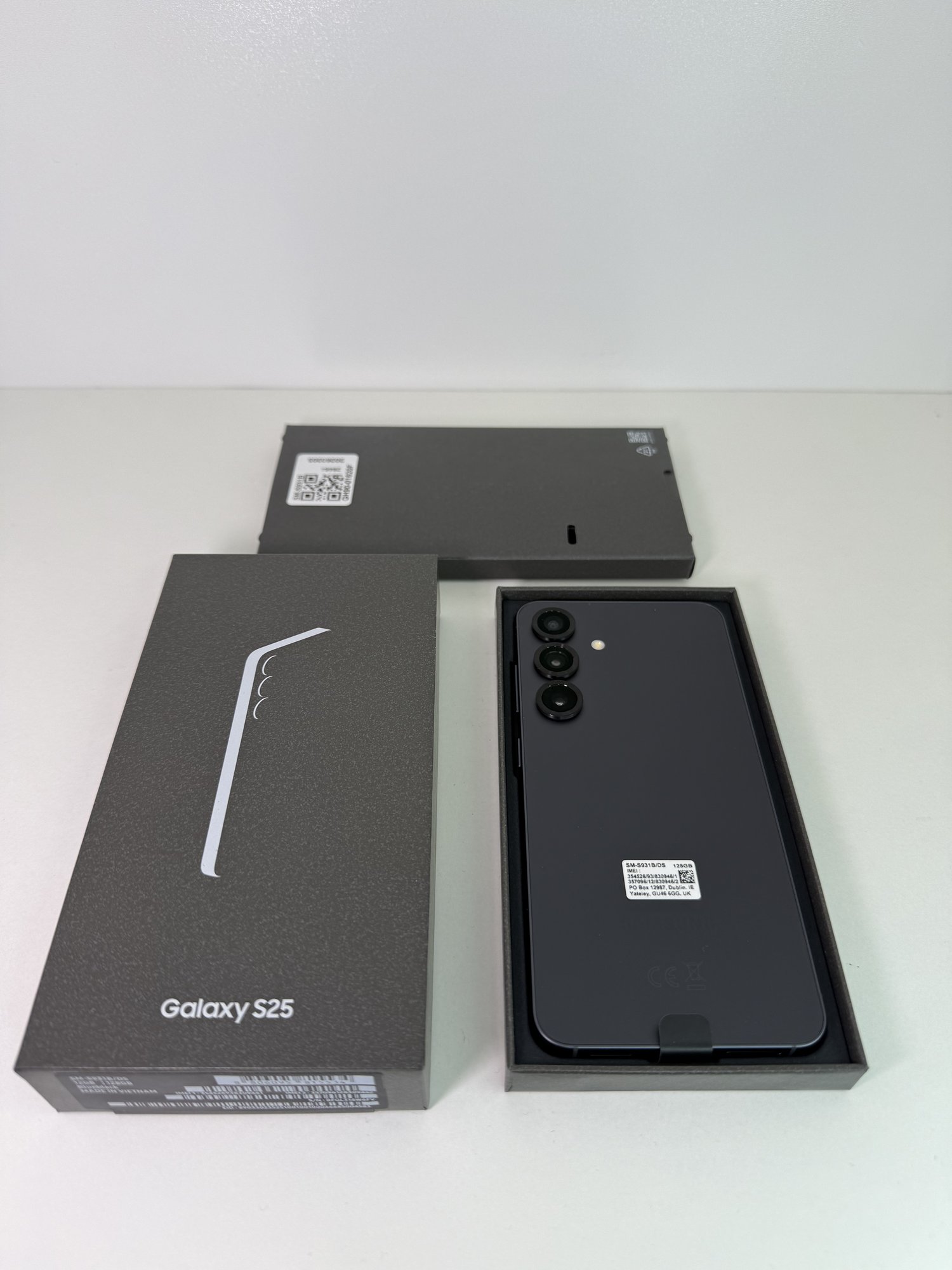 Samsung S25 12/128 ГБ — 24 500 грн