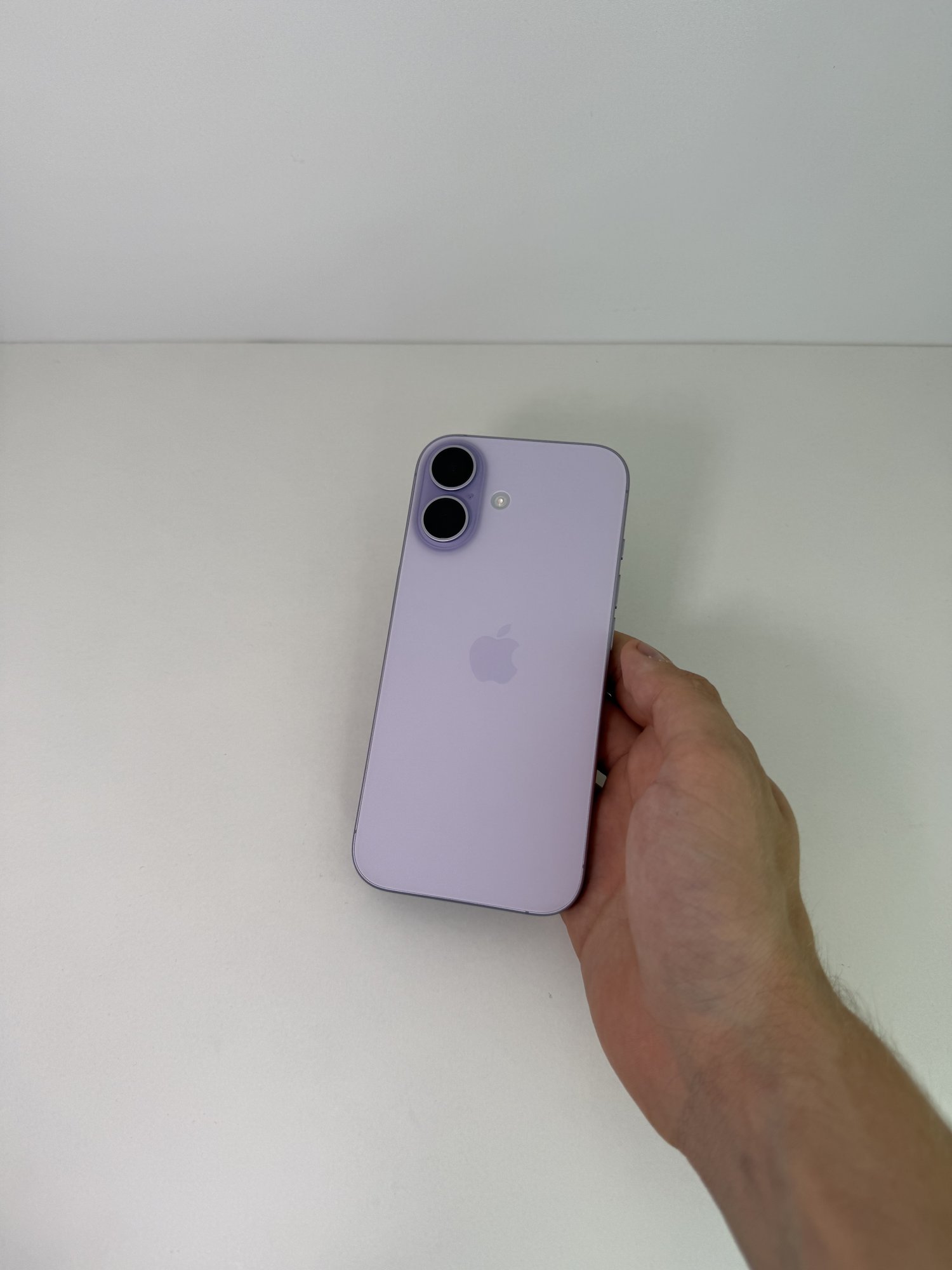 Iphone 17 256 ГБ — 37 500 грн