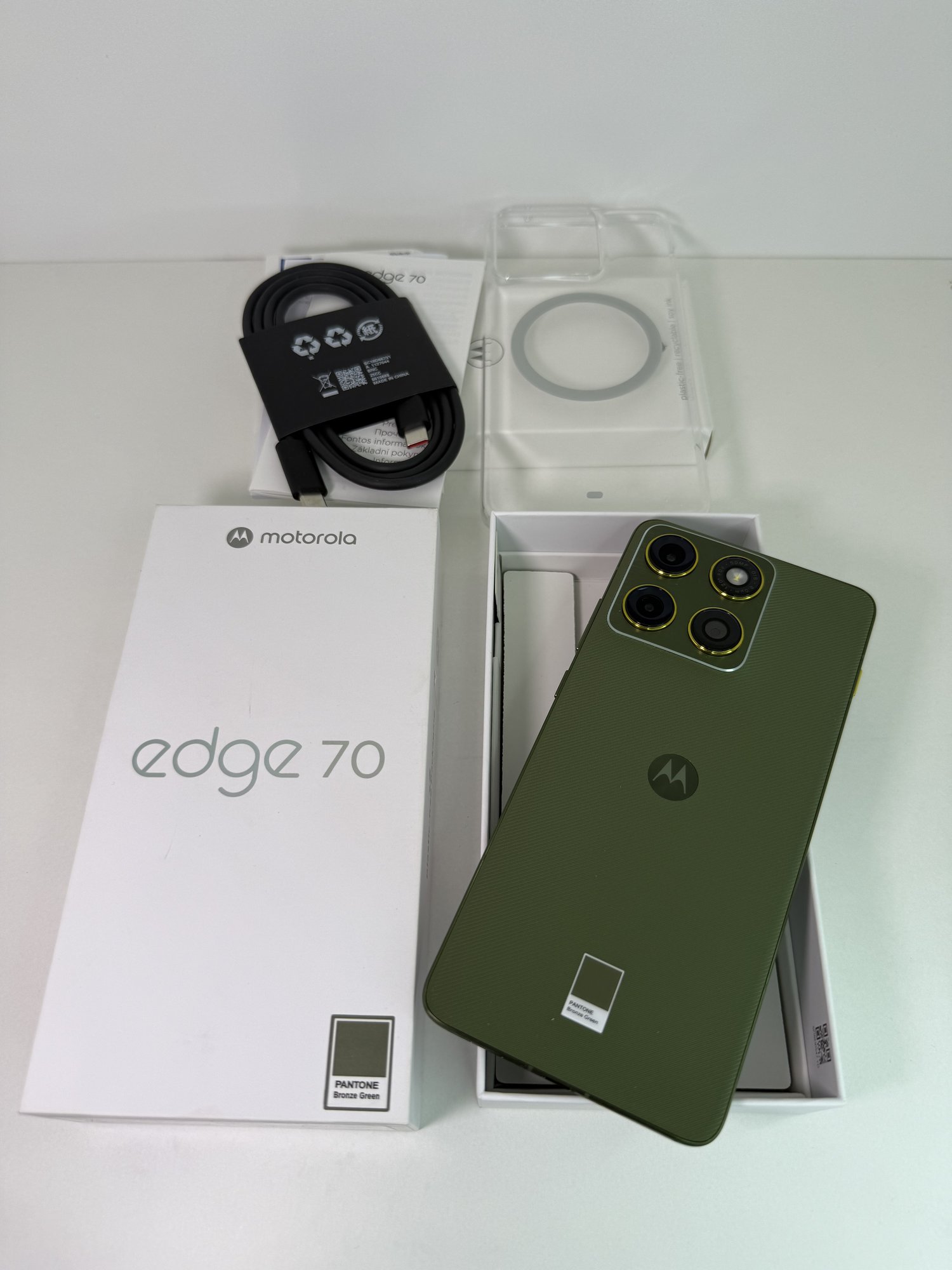 Motorola e 70 12/512 ГБ — 21 000 грн